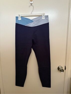 Fabletics - Winn Solid Heathered 7/8 - M